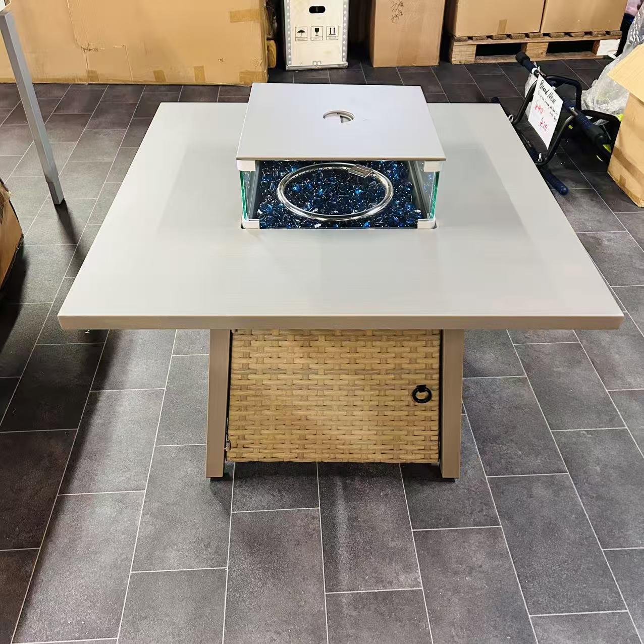 72.5 x 72.5cm 50,000 BTU Fire Pit Table, with Cover - Brown