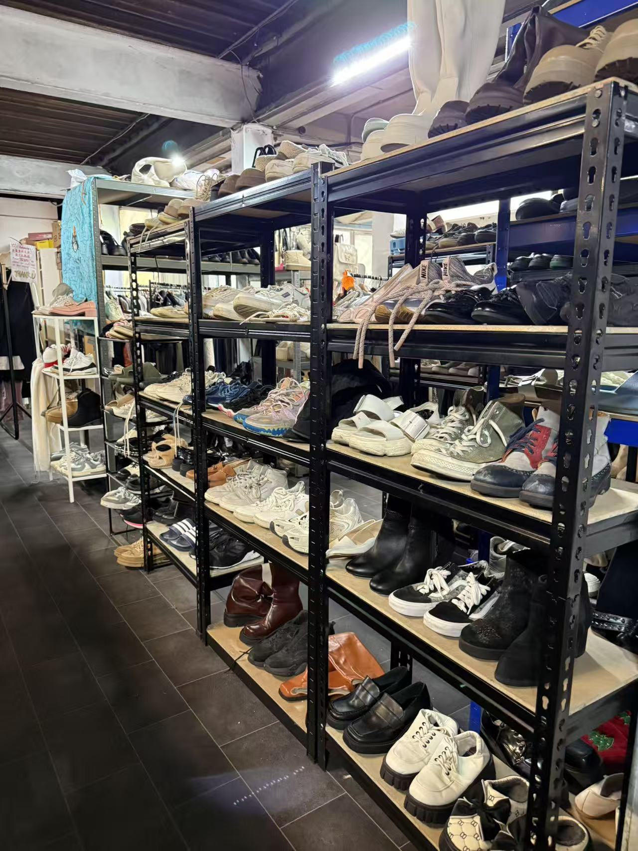 New In-Store Update: Shoe Section & Cushion/Blanket Area Fully Refreshed!