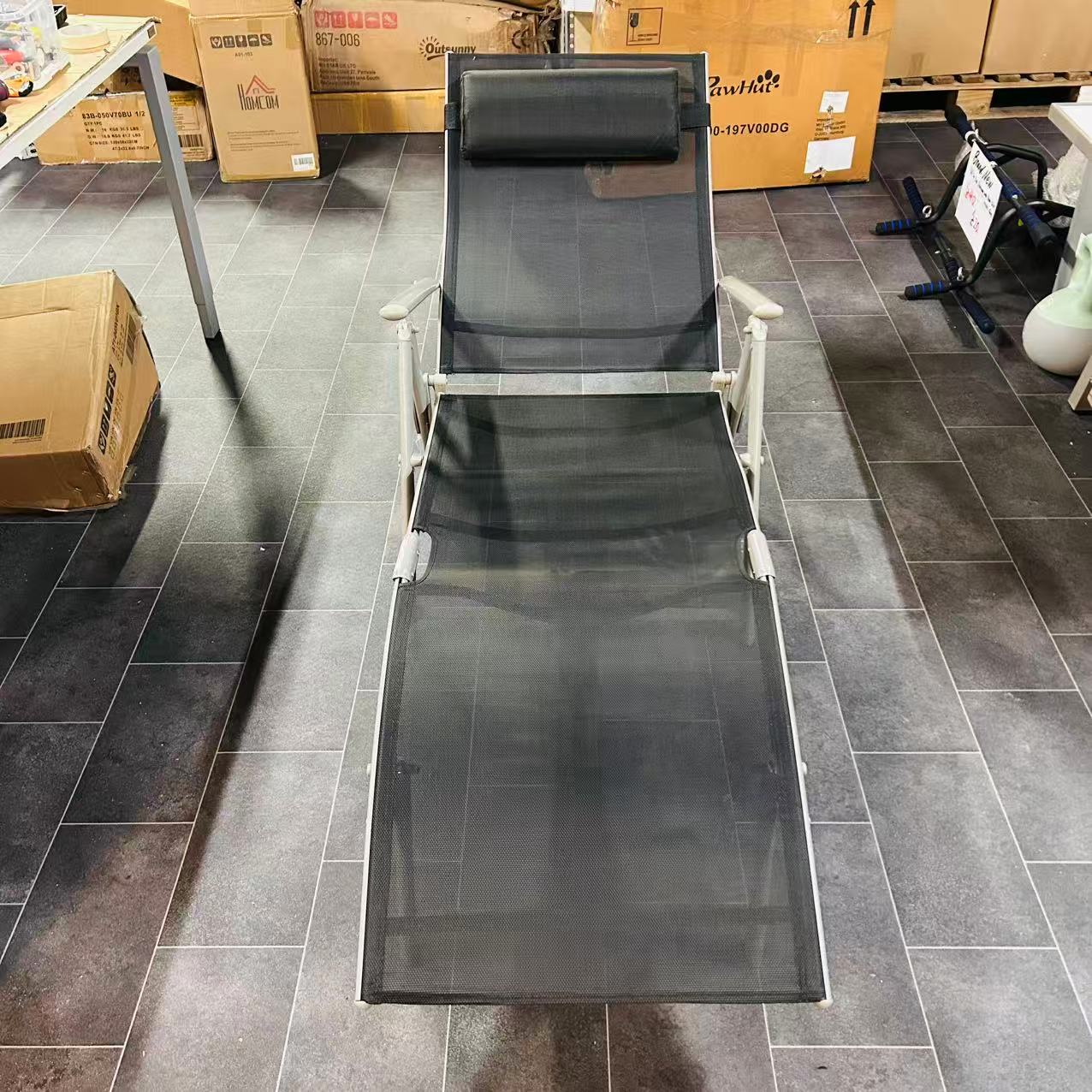 Sun Lounger Steel Frame Outdoor Folding Chaise Texteline Lounge Chair Recliner with Headrest & 7 Levels Adjustable Backrest, Grey