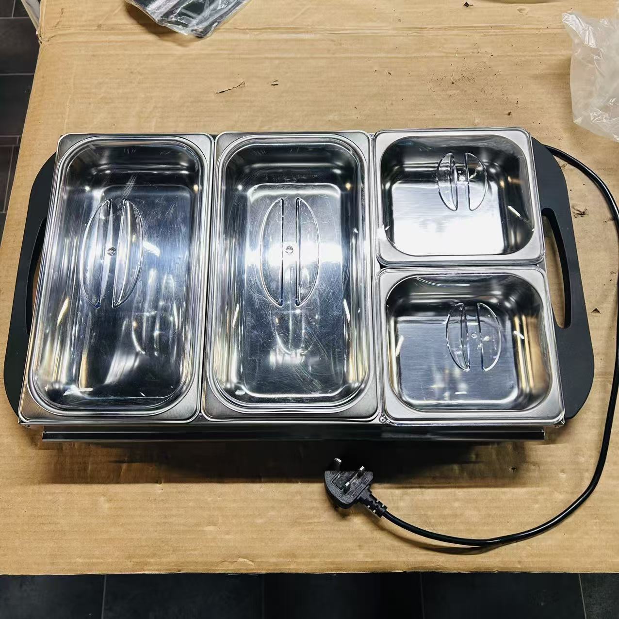 4 Tray Electric Food Warmer Buffet Server with Warming Plate, Cool Touch Handles, Adjustable Temperature, 300W, 2 x 2.4L and 2 x 1L Pans