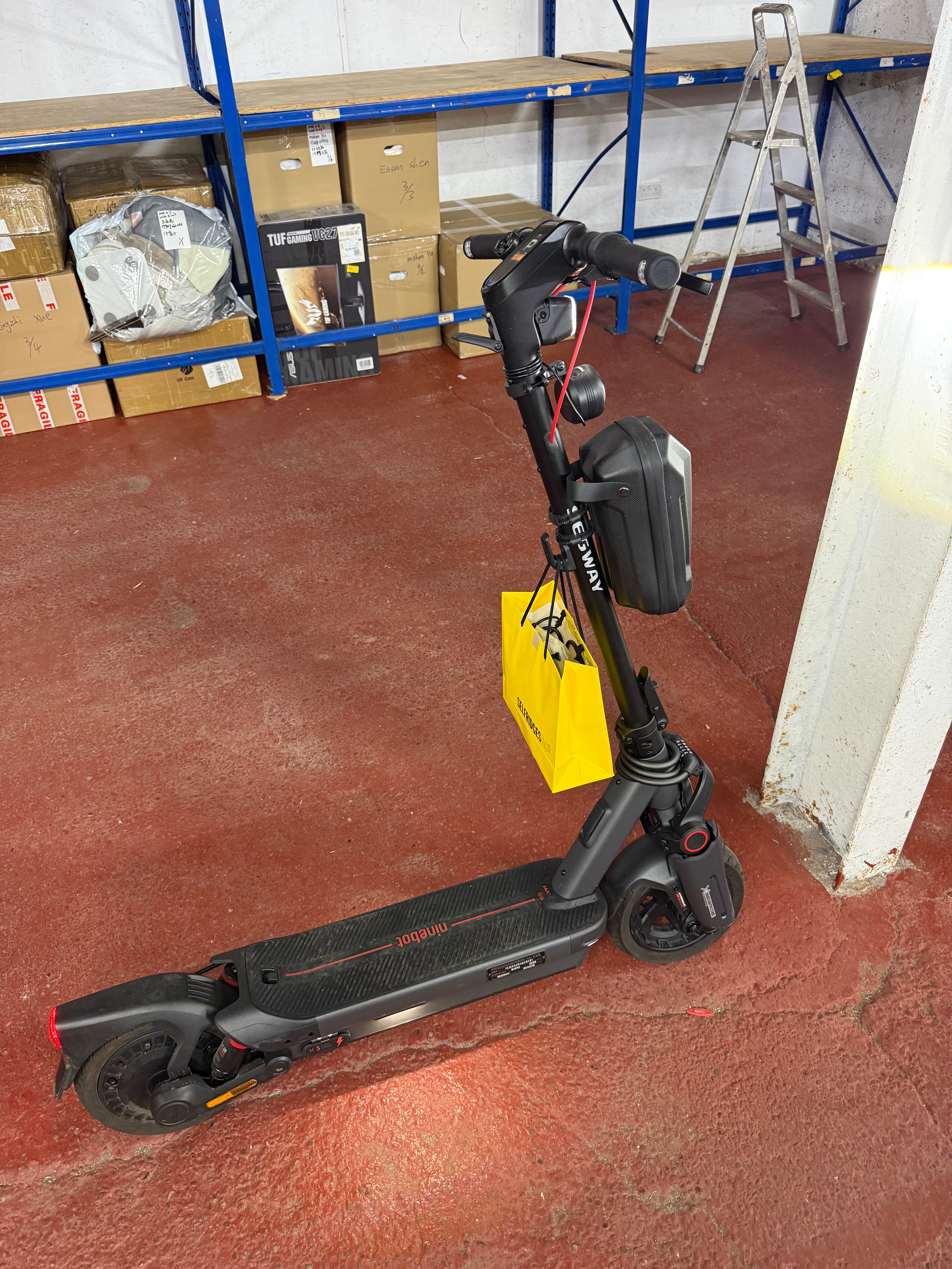 segway ninebot max g3 Scooters