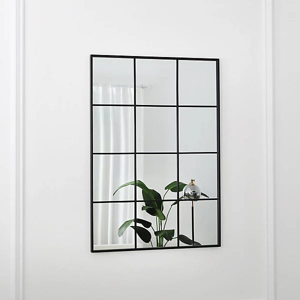 Full Length Black Metal Frame Mirror (80 × 120 cm)